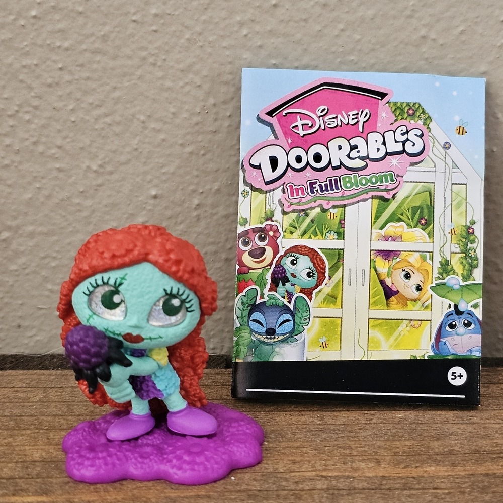 Sally Nightmare Before Christmas - Series 15 Disney Doorables - In Full Bloom